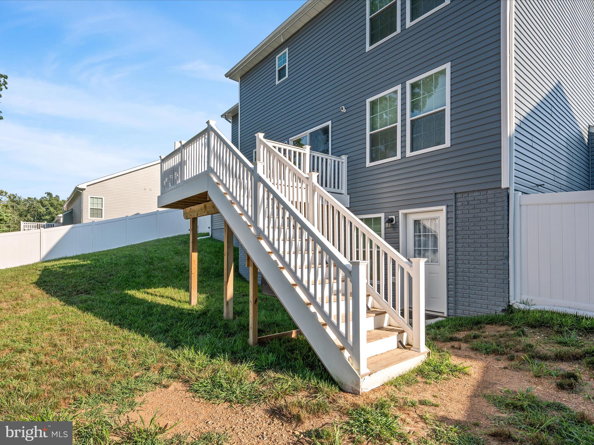 MIDDLE CREEK MANOR - Residential