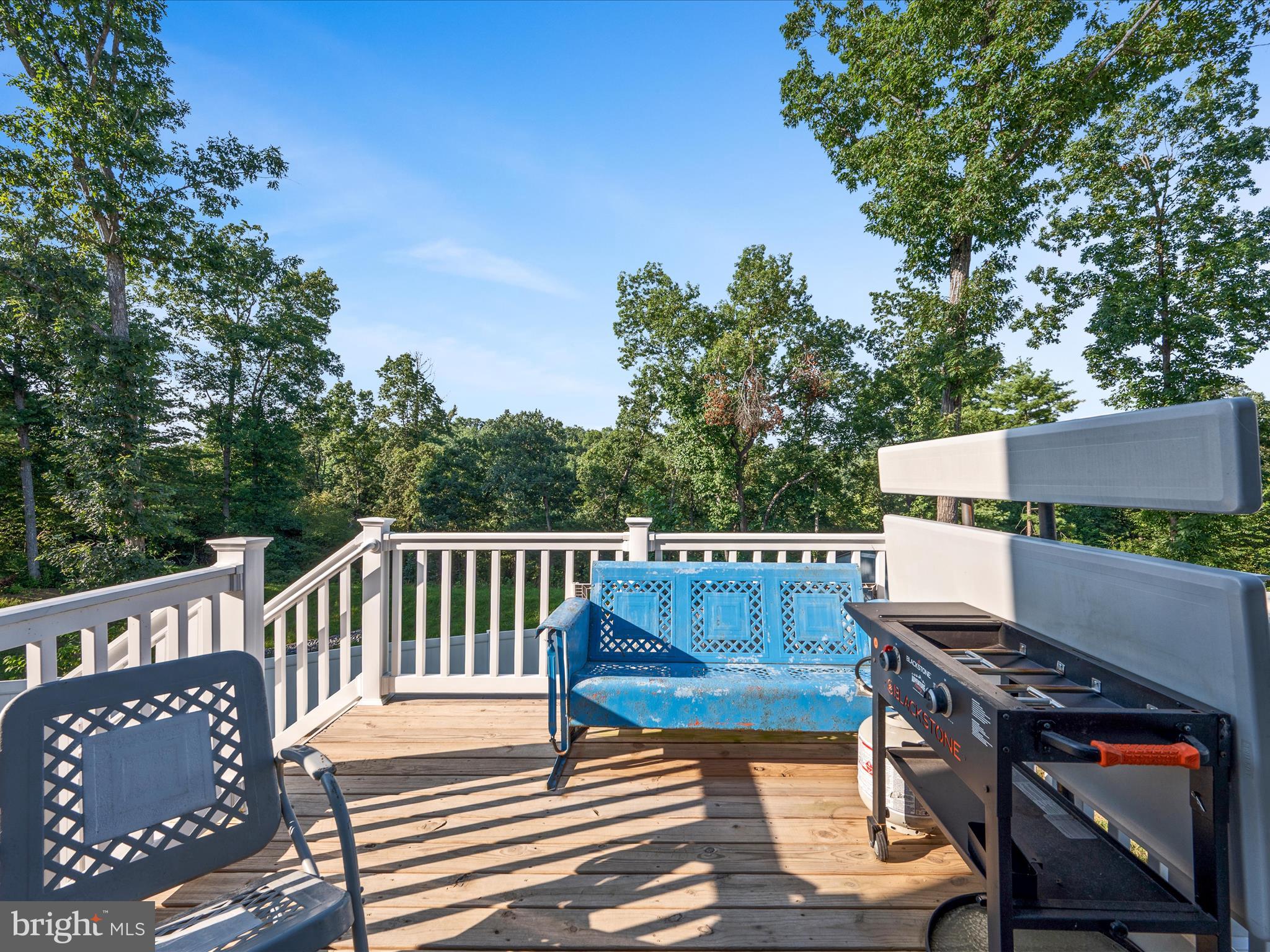 MIDDLE CREEK MANOR - Residential