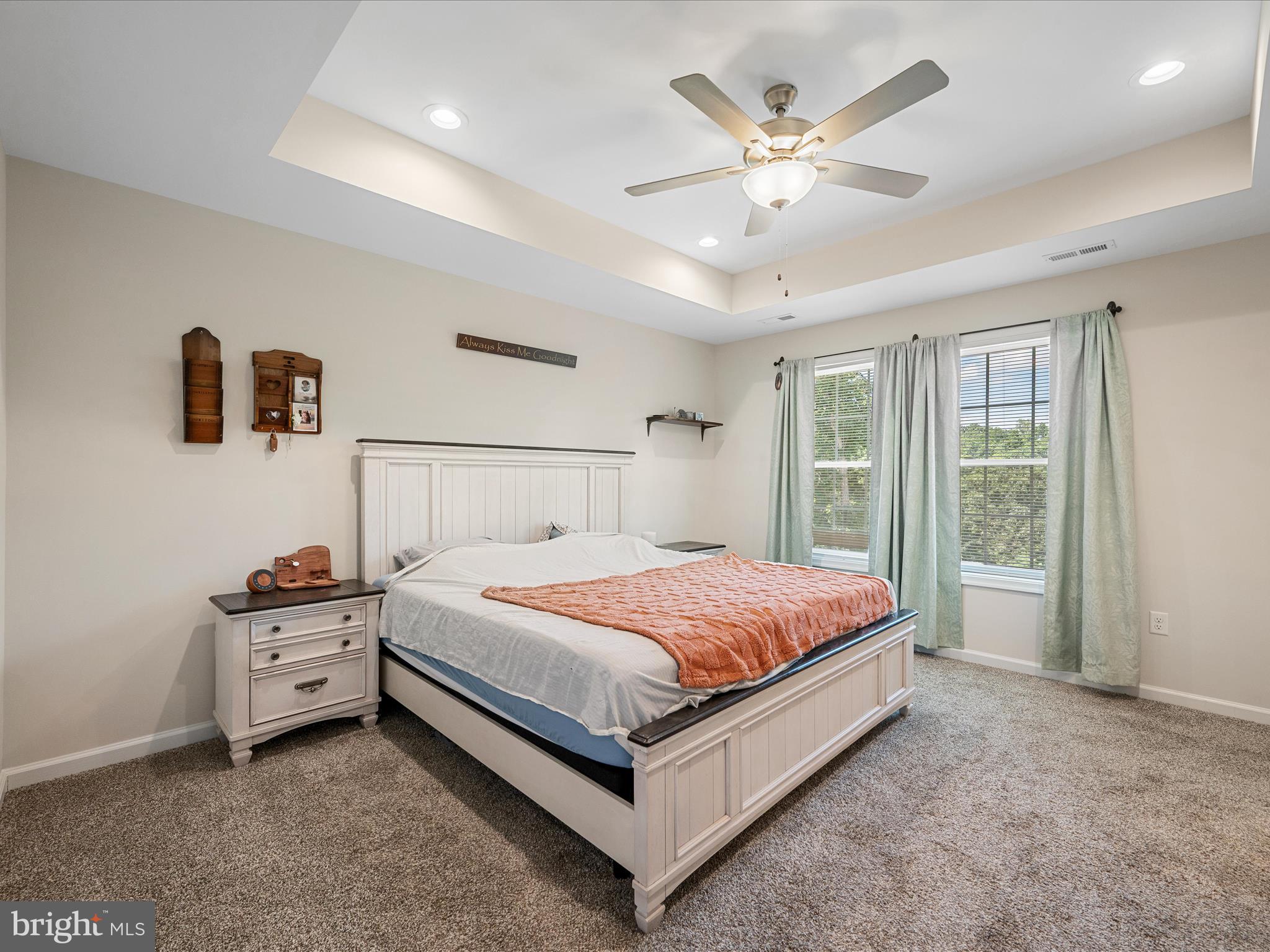 MIDDLE CREEK MANOR - Residential