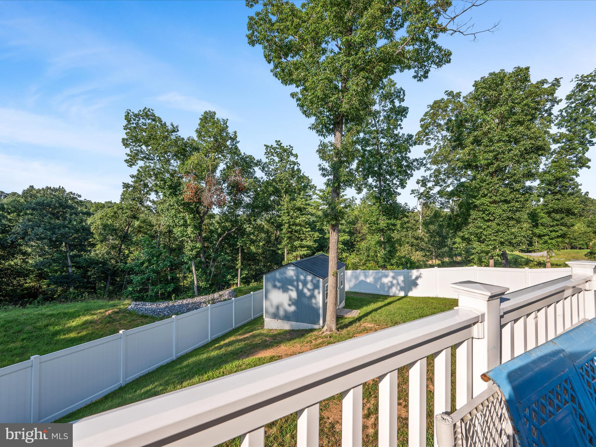 MIDDLE CREEK MANOR - Residential