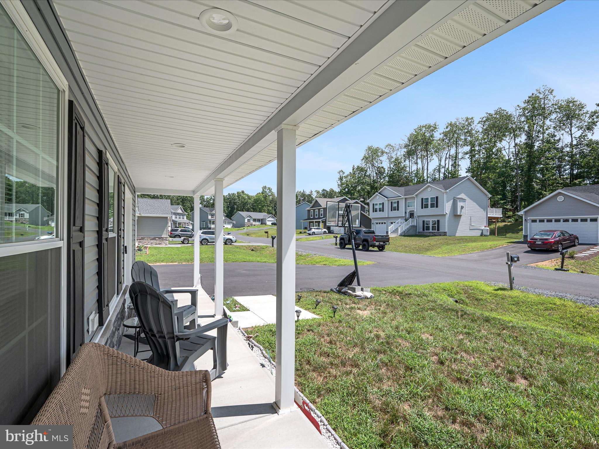 MIDDLE CREEK MANOR - Residential