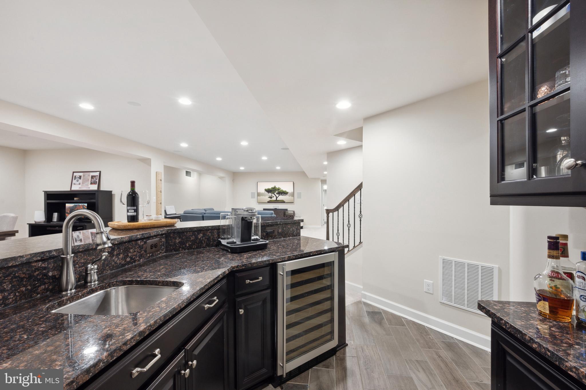 GAMBRILL POINTE - Residential