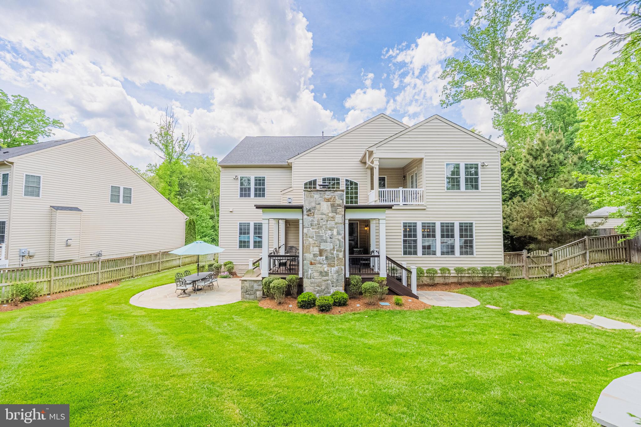 GAMBRILL POINTE - Residential