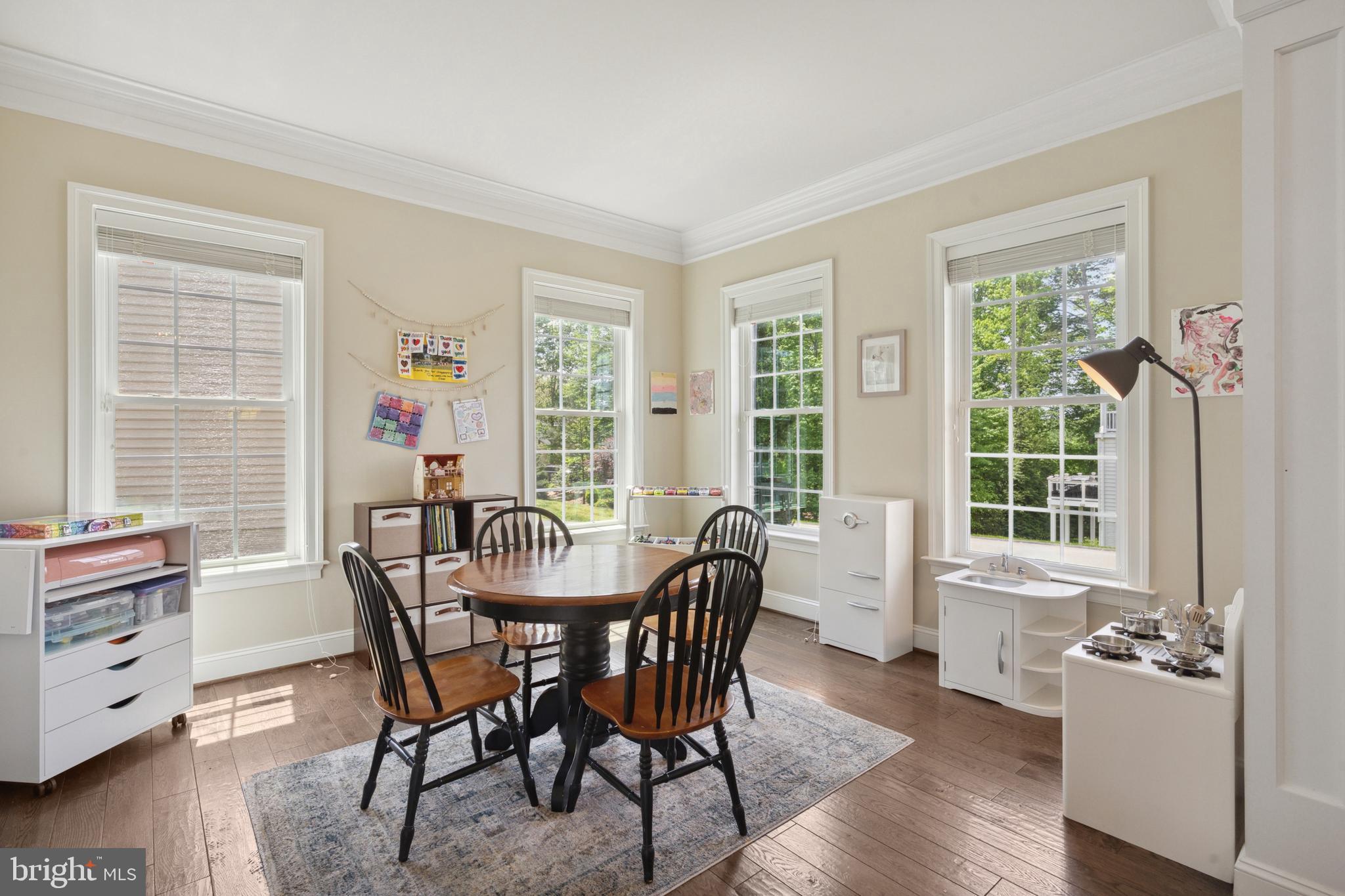 GAMBRILL POINTE - Residential