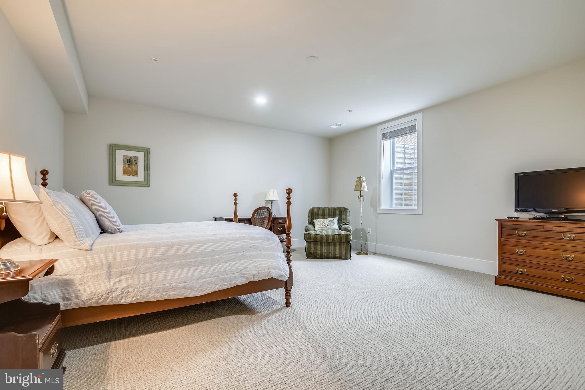 WEATHERSTONE - Residential