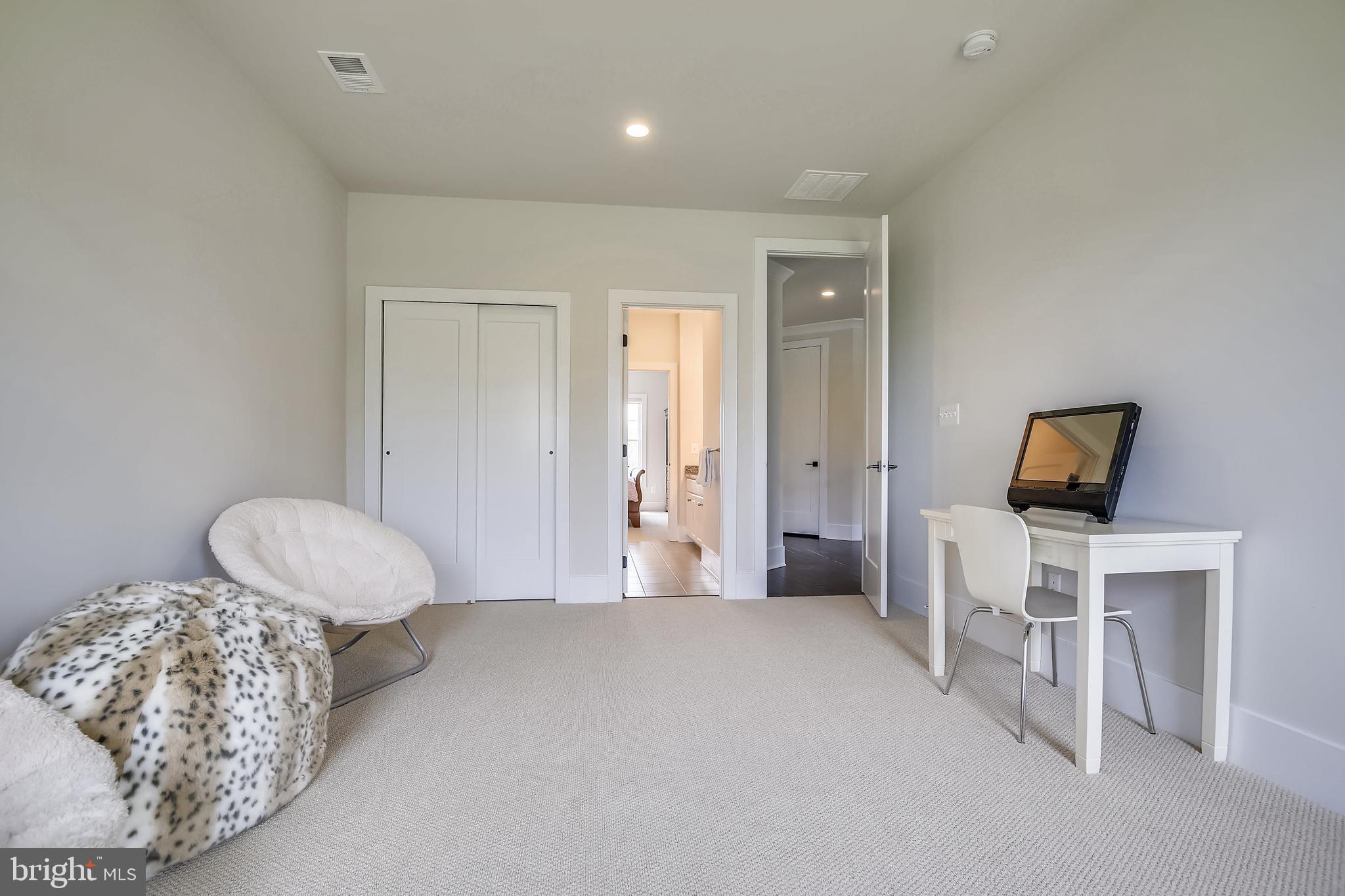 WEATHERSTONE - Residential