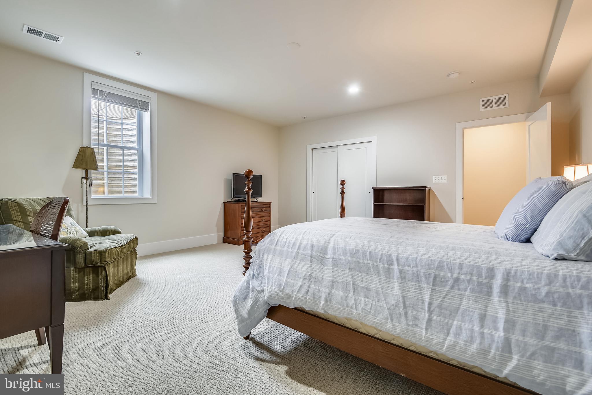 WEATHERSTONE - Residential