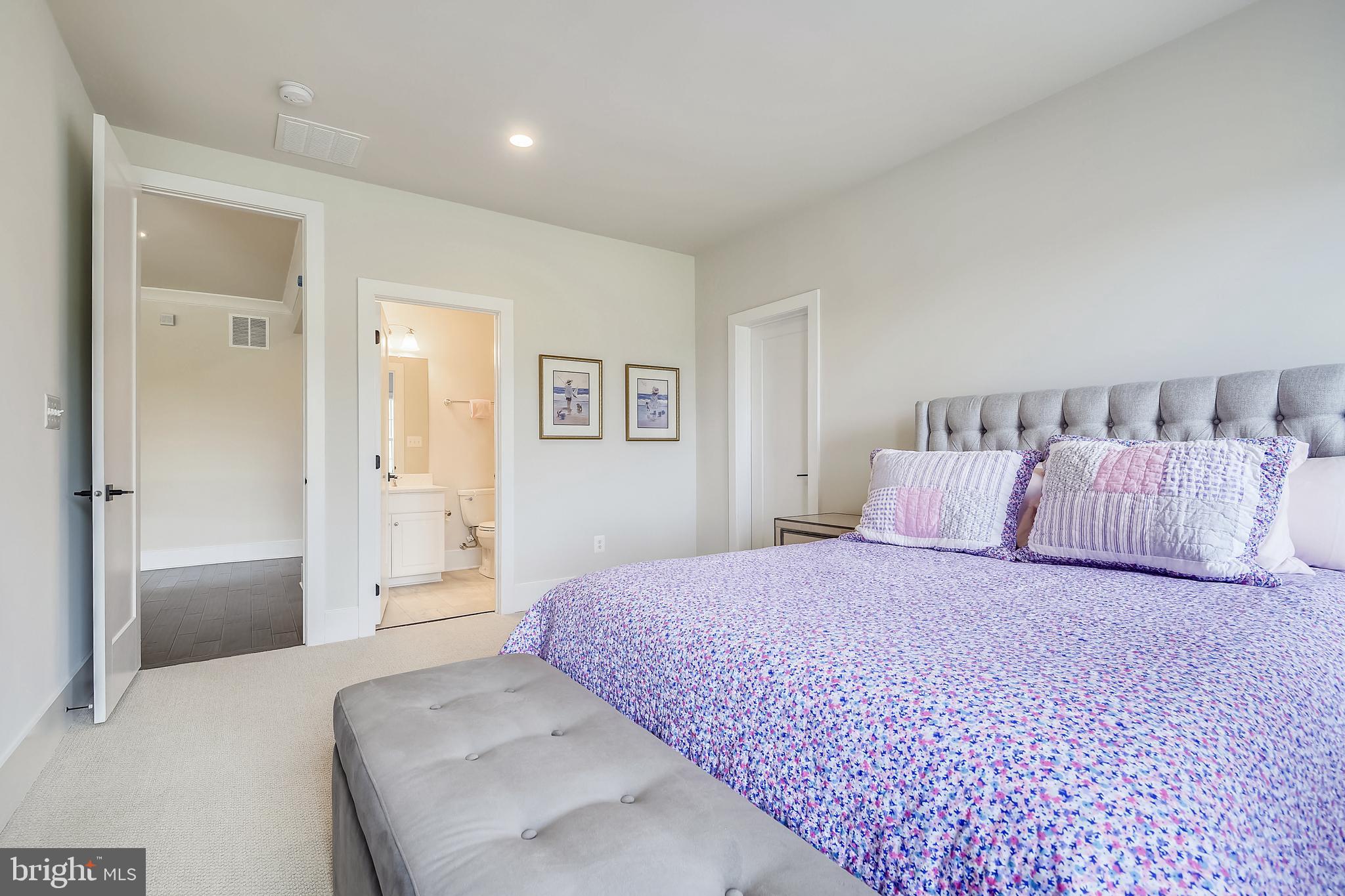 WEATHERSTONE - Residential