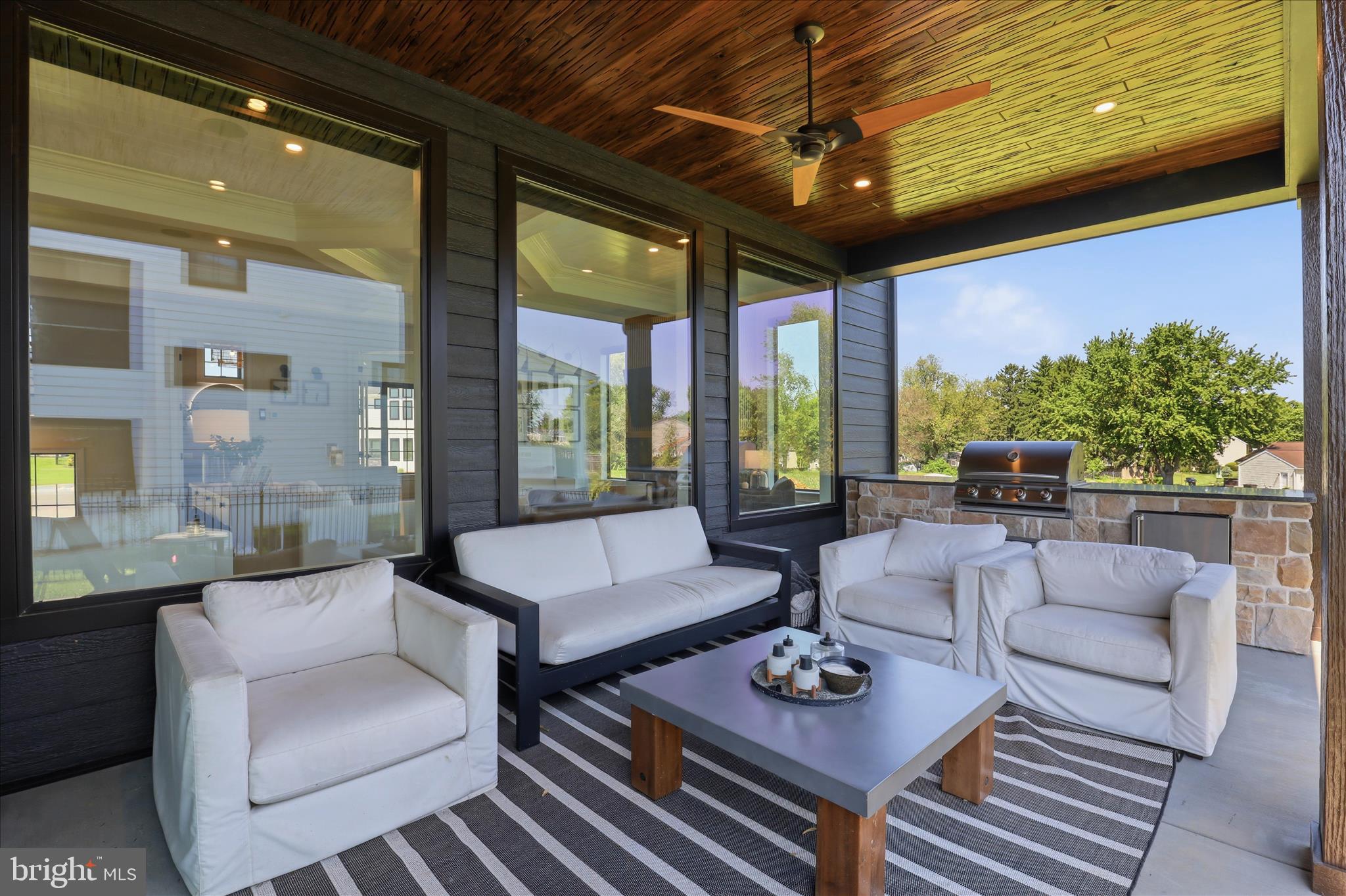 HAYDN MANOR - Residential