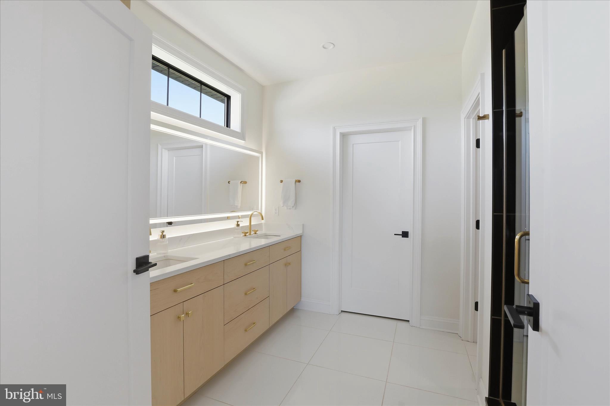 HAYDN MANOR - Residential