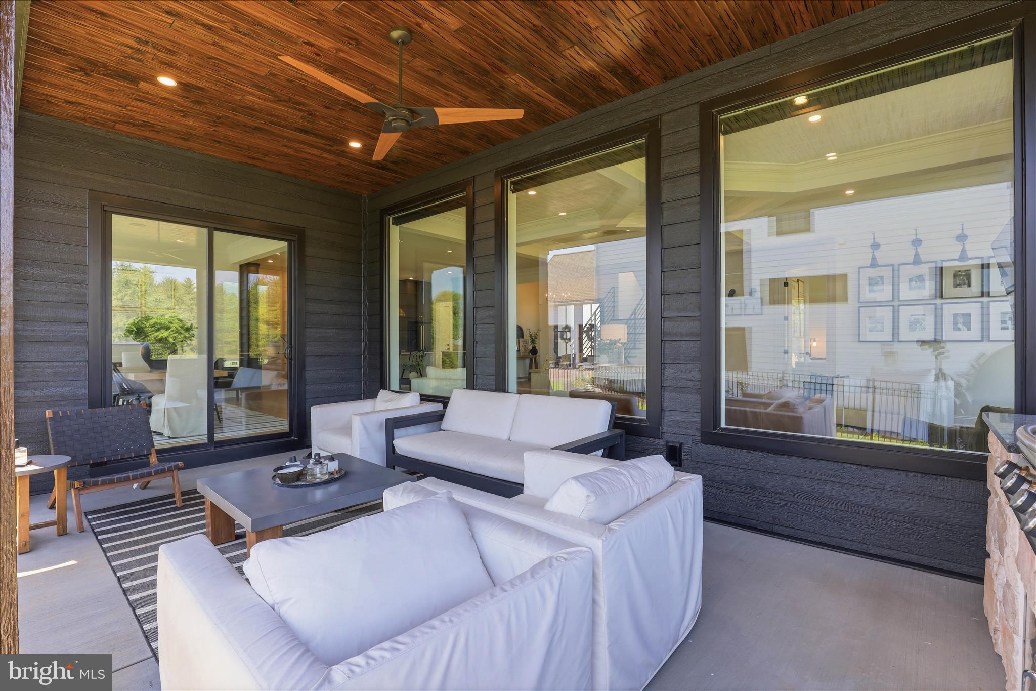HAYDN MANOR - Residential