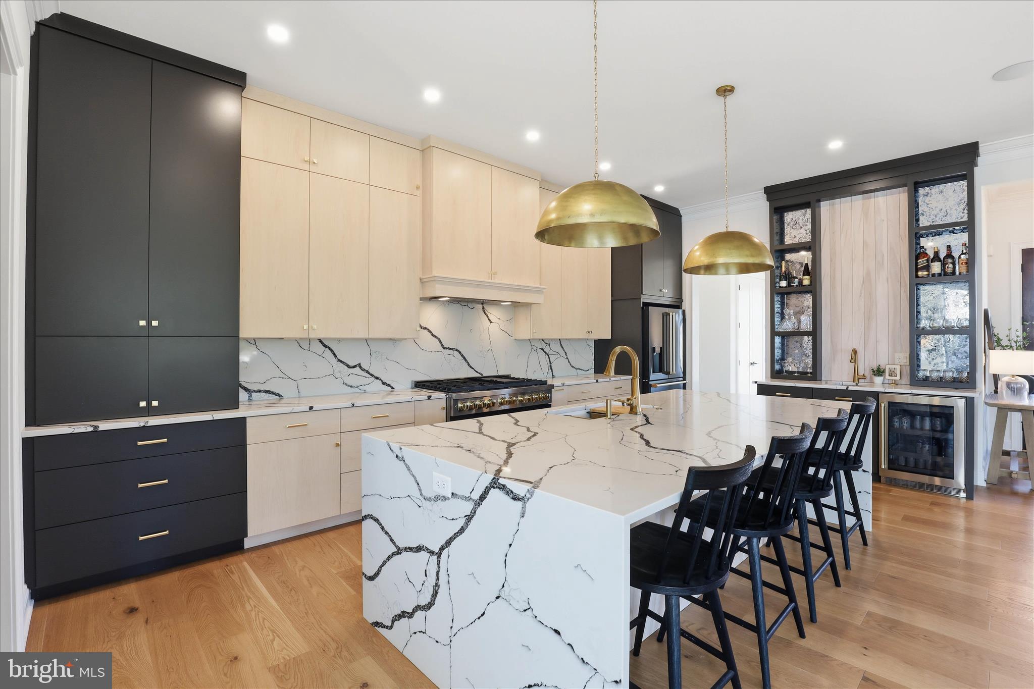 HAYDN MANOR - Residential