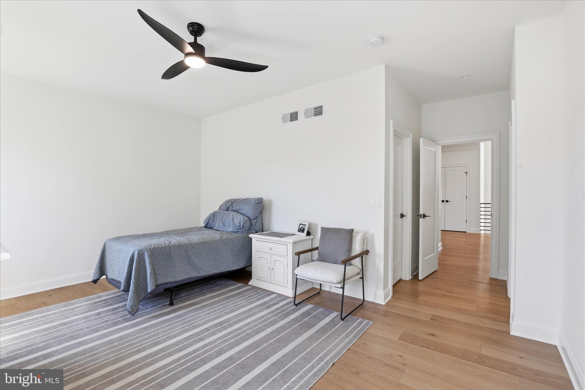 HAYDN MANOR - Residential