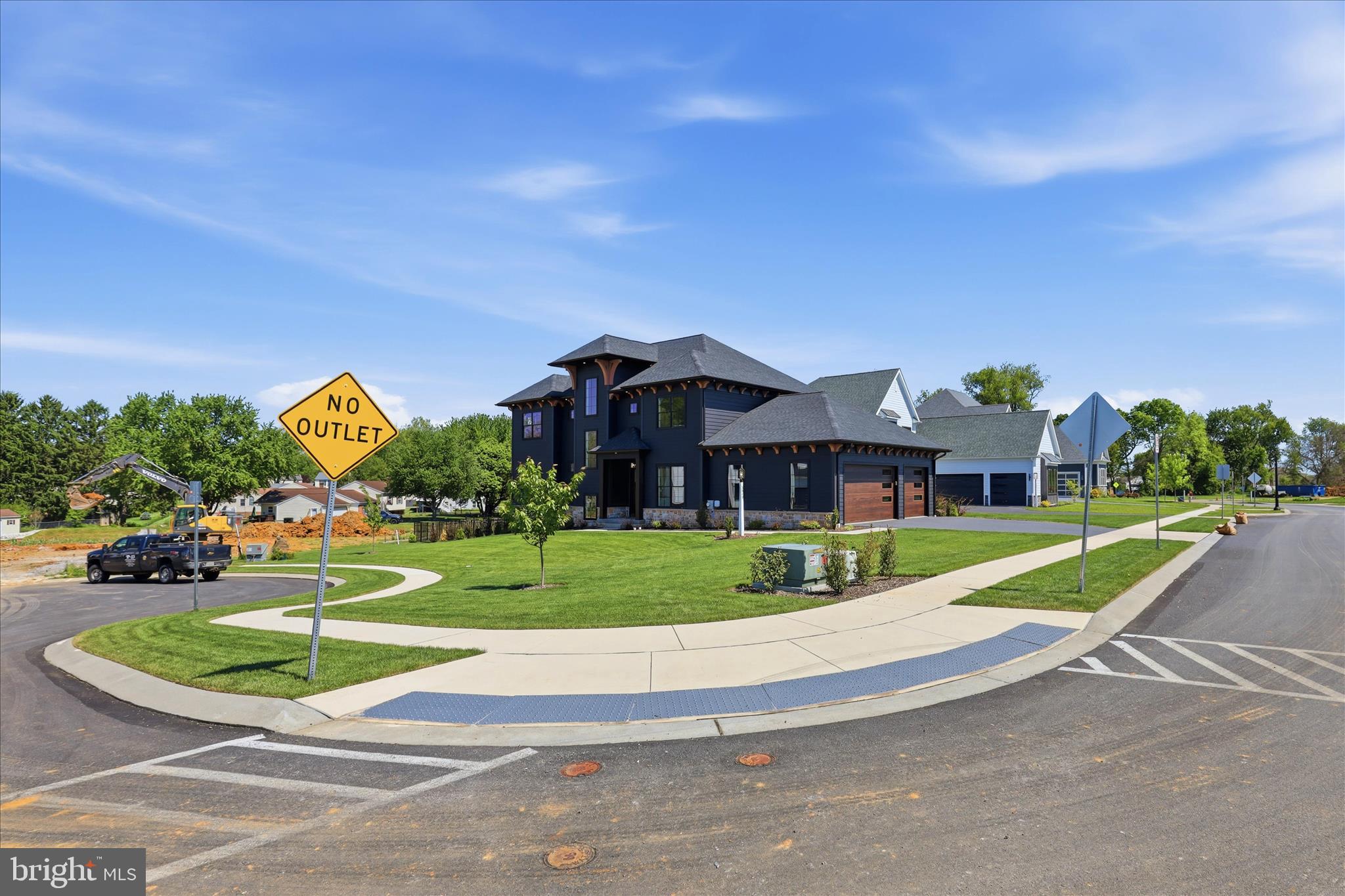 HAYDN MANOR - Residential