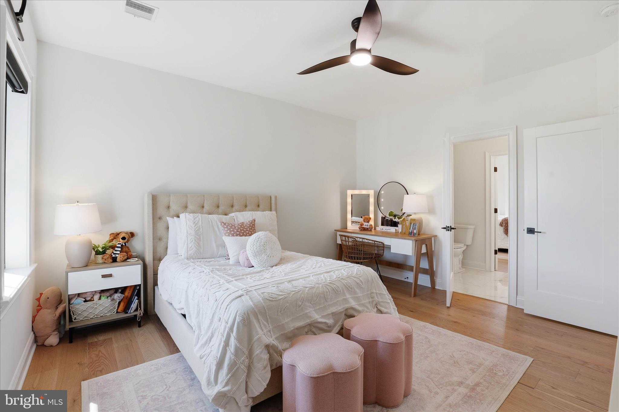 HAYDN MANOR - Residential