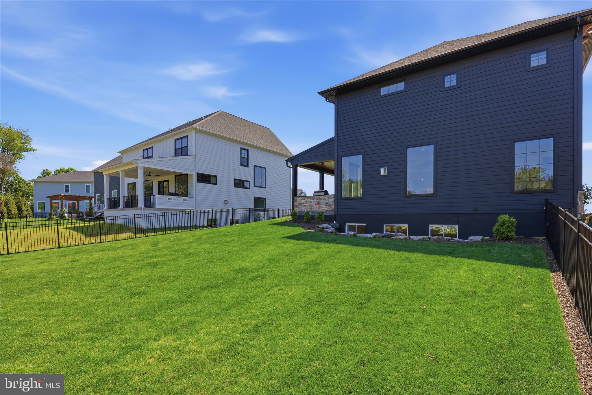 HAYDN MANOR - Residential