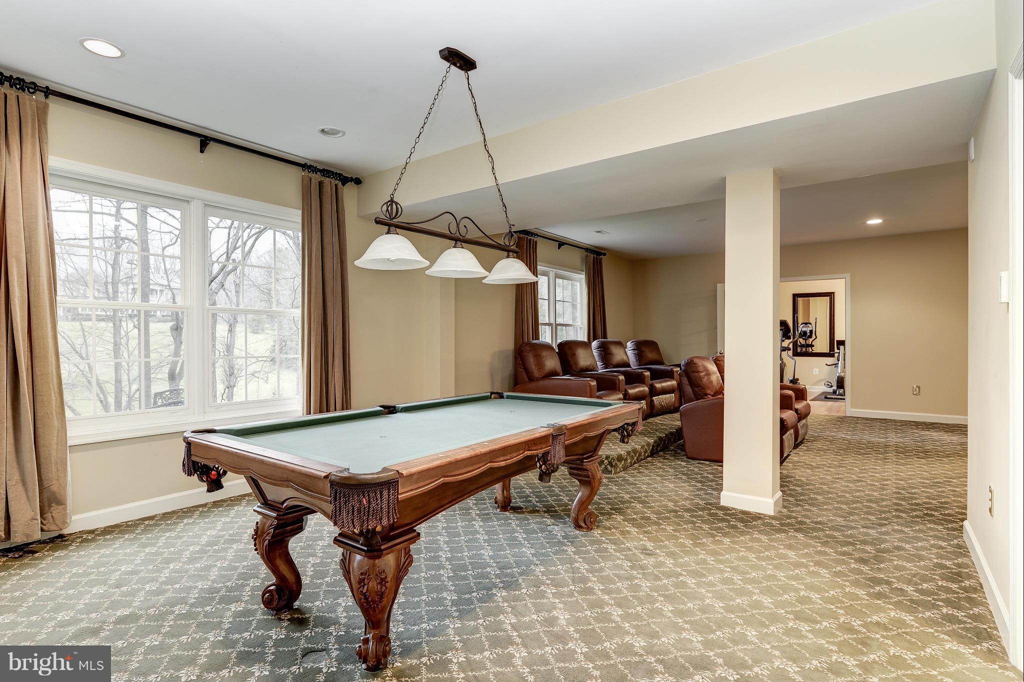 RIVER FALLS - Residential