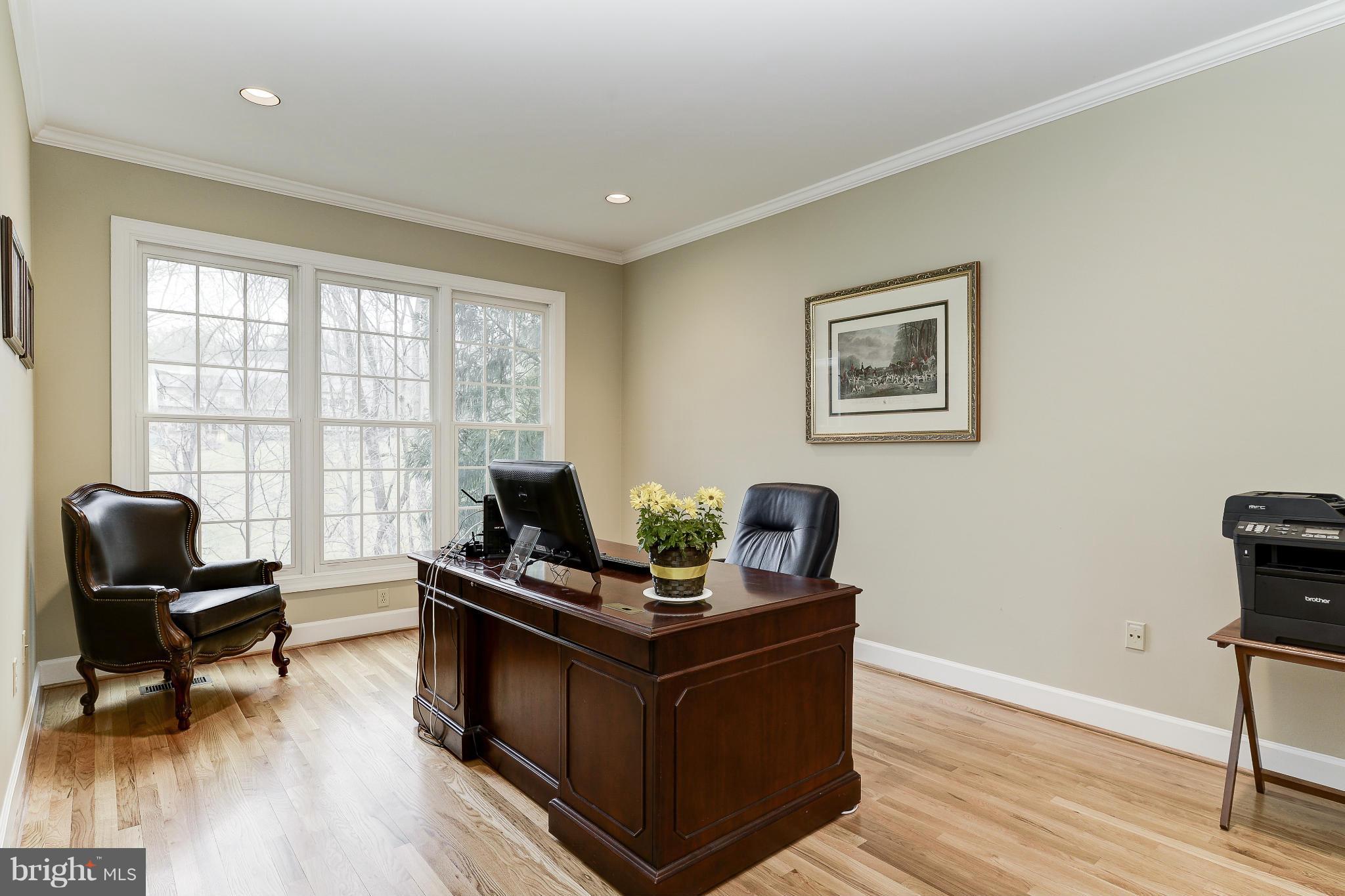 RIVER FALLS - Residential