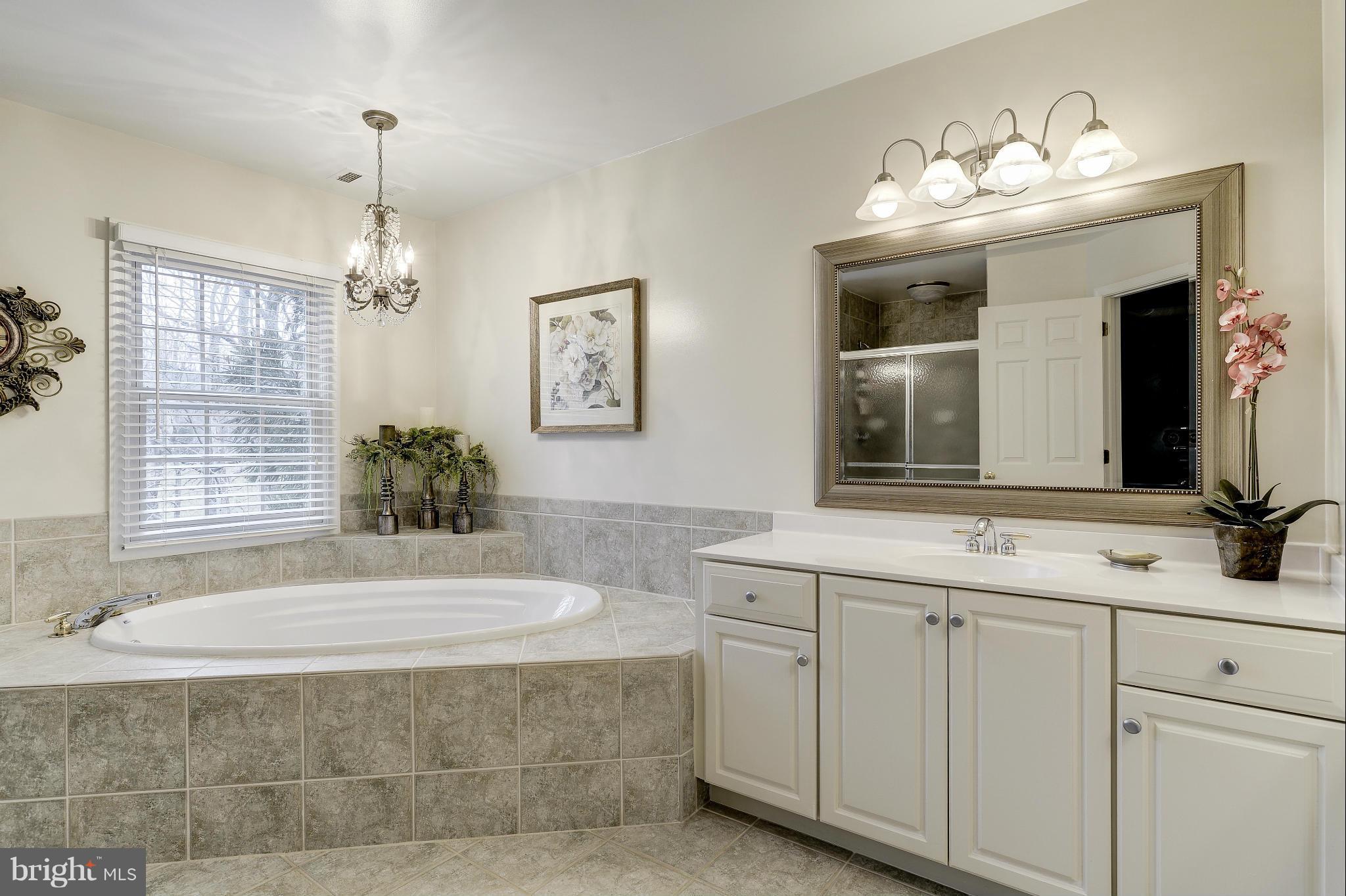 RIVER FALLS - Residential