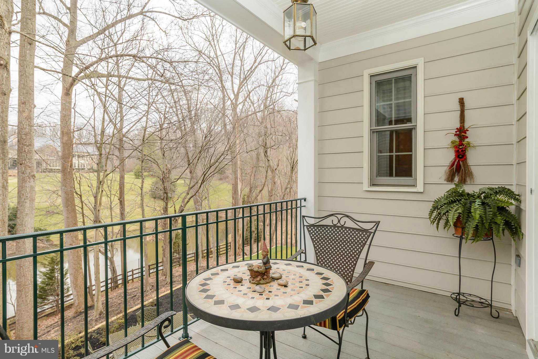 RIVER FALLS - Residential