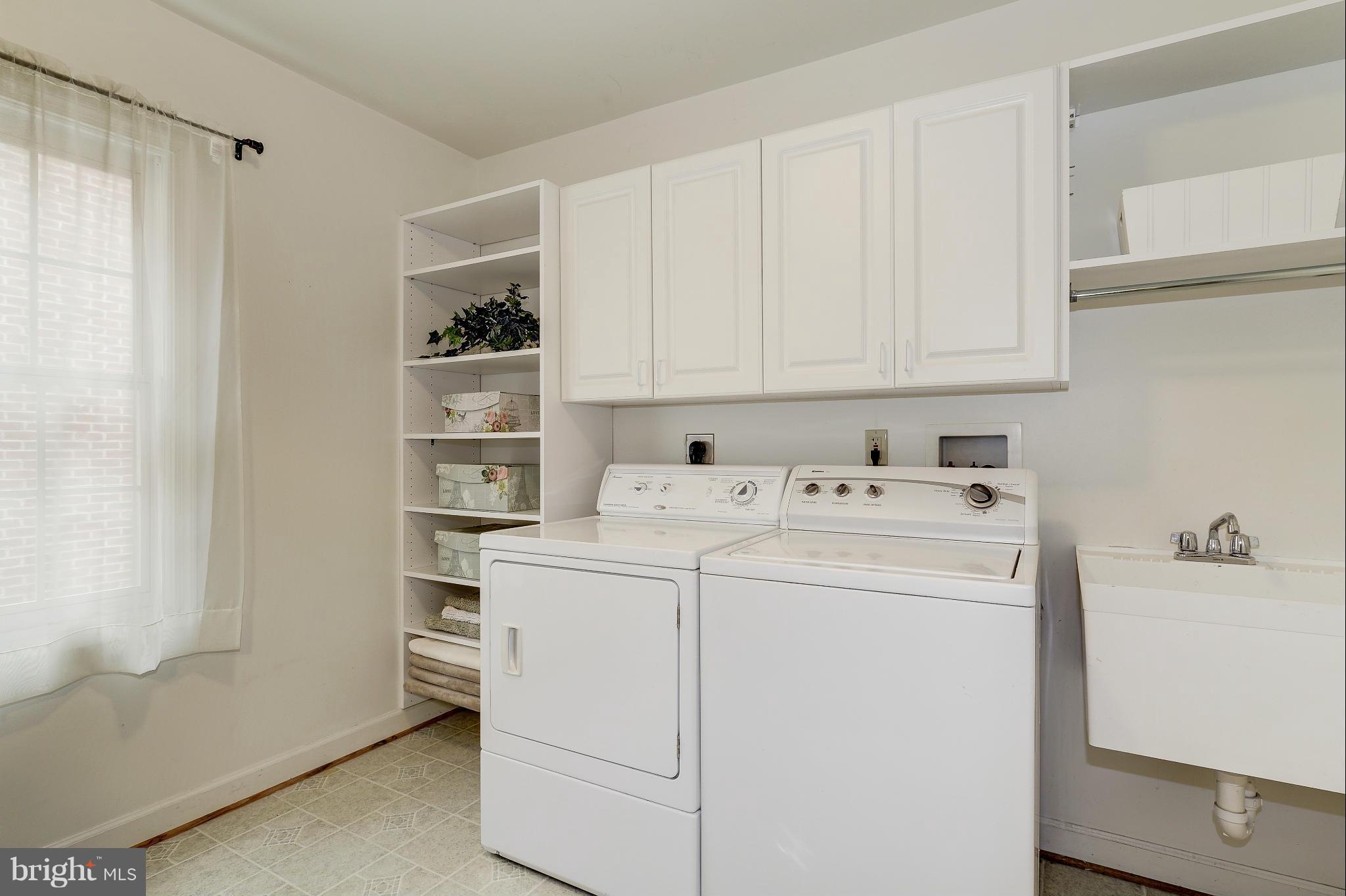 RIVER FALLS - Residential