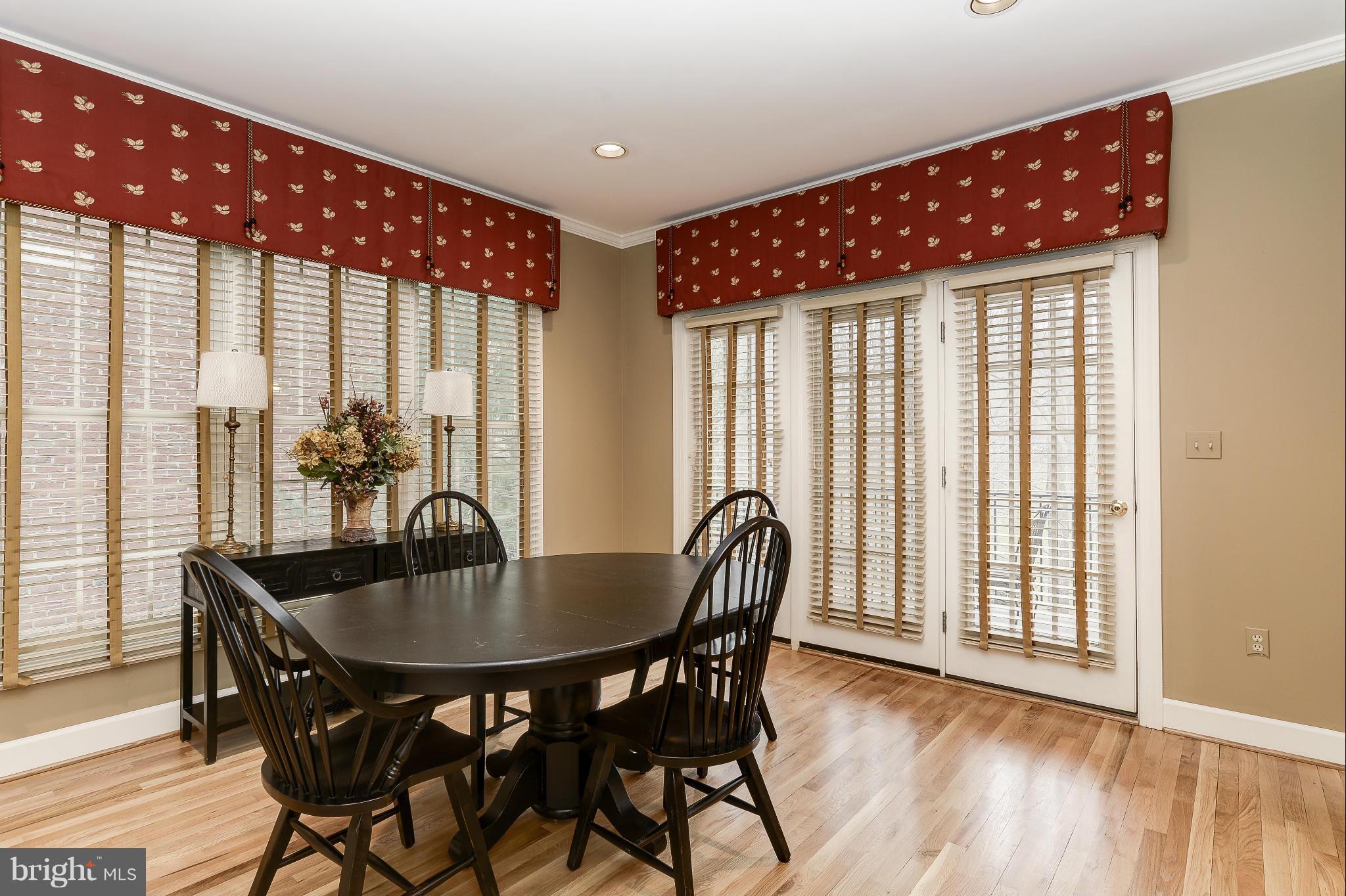 RIVER FALLS - Residential