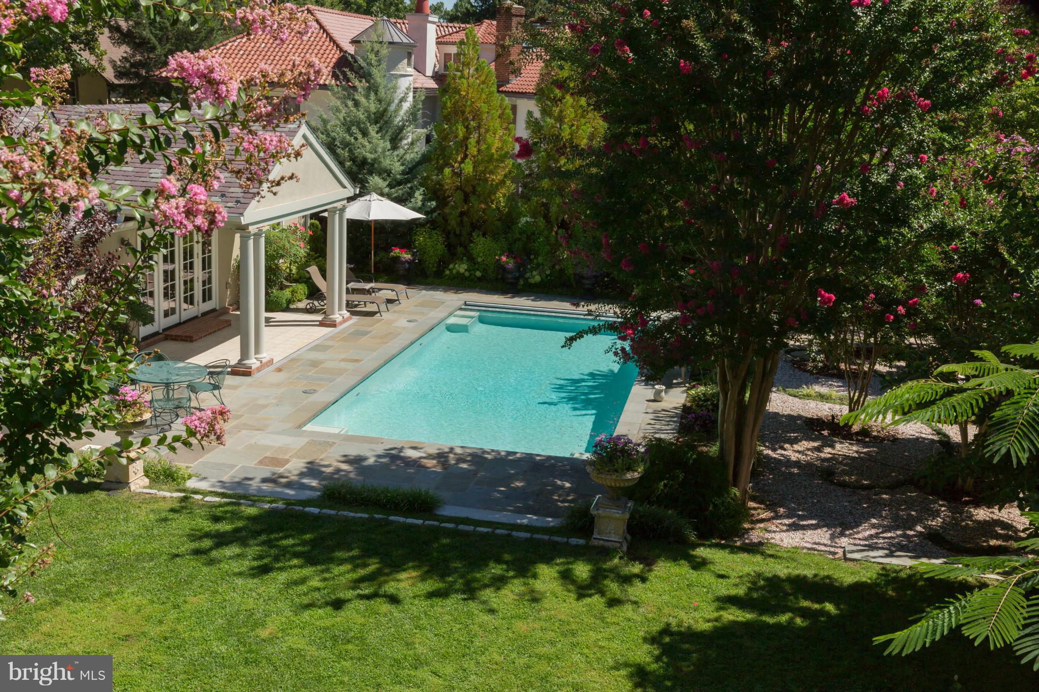 WESLEY HEIGHTS - Residential