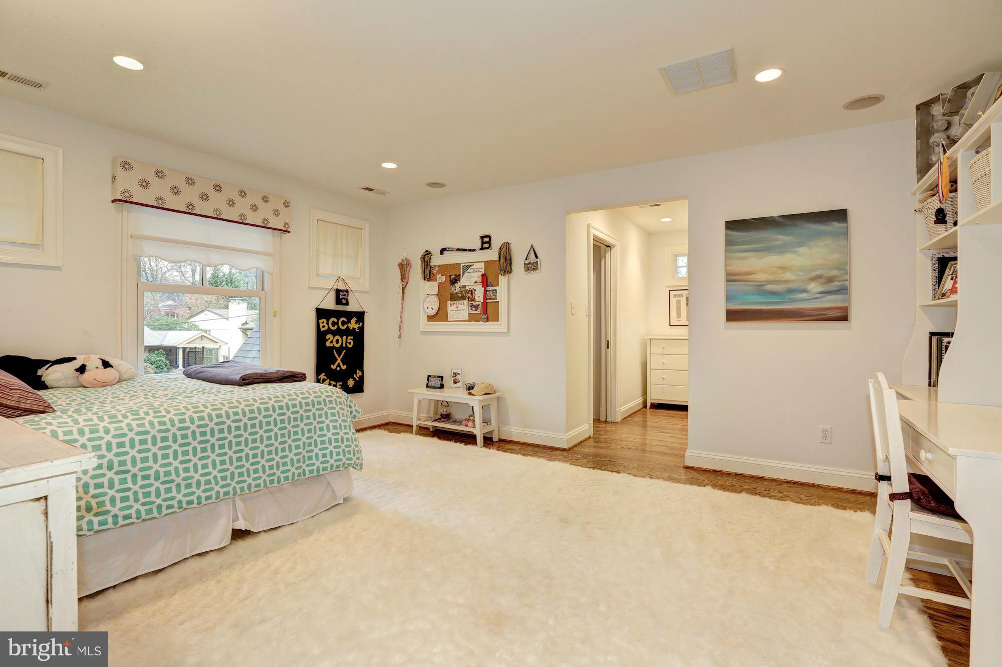 SOMERSET - Residential