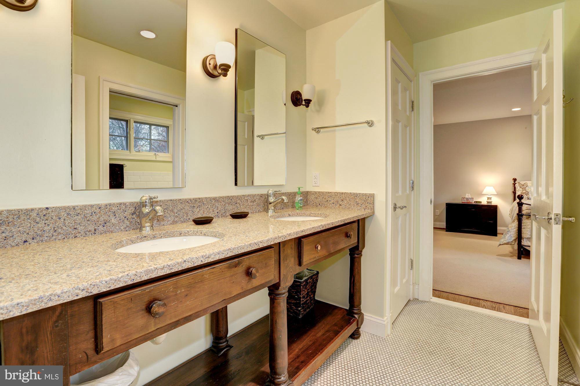 SOMERSET - Residential