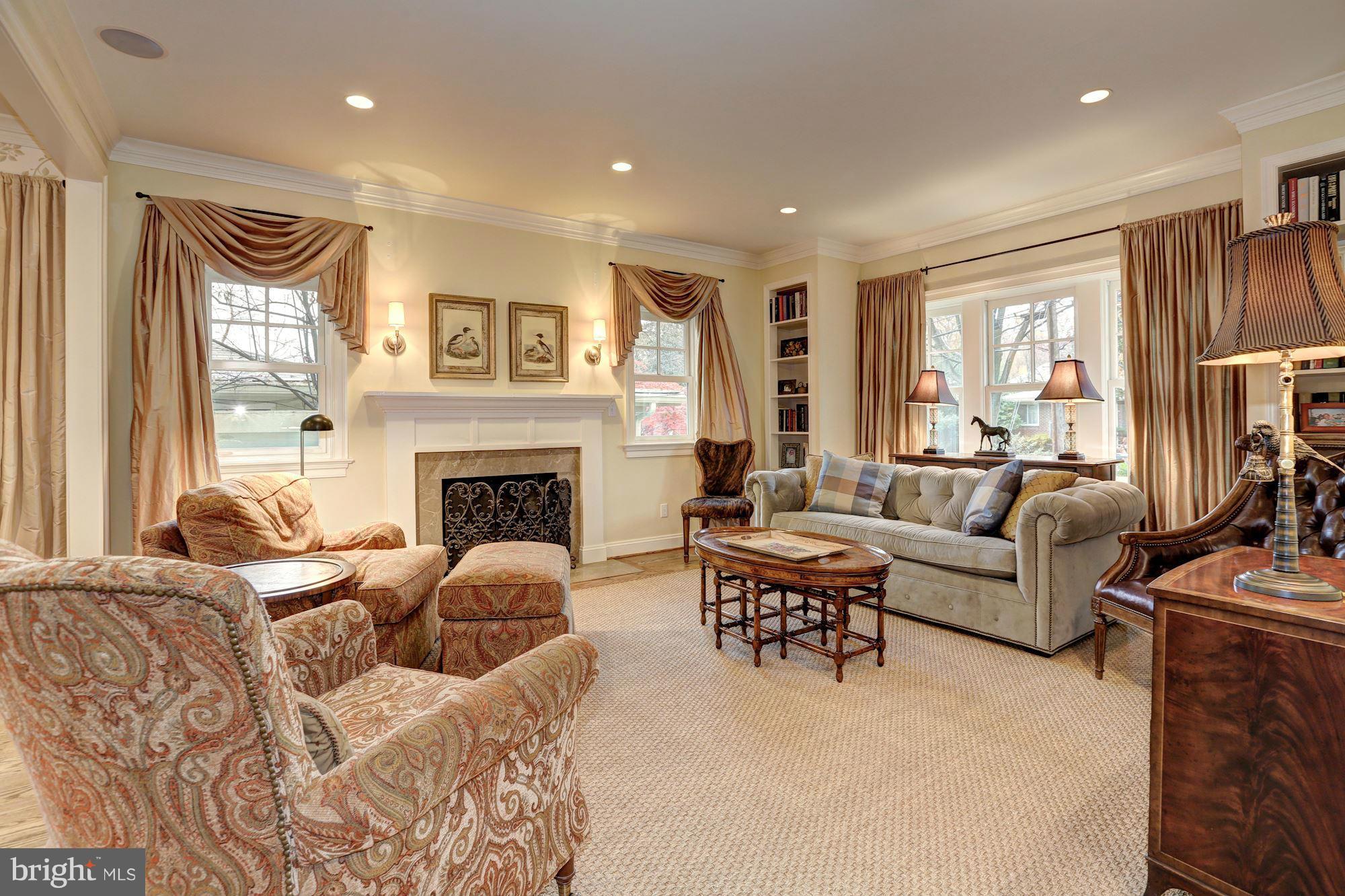 SOMERSET - Residential