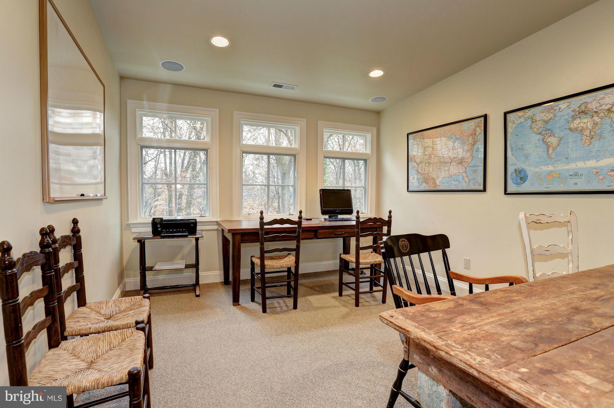 SOMERSET - Residential