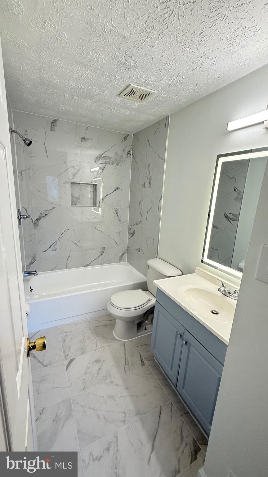 CONNEMARA HILLS - Residential