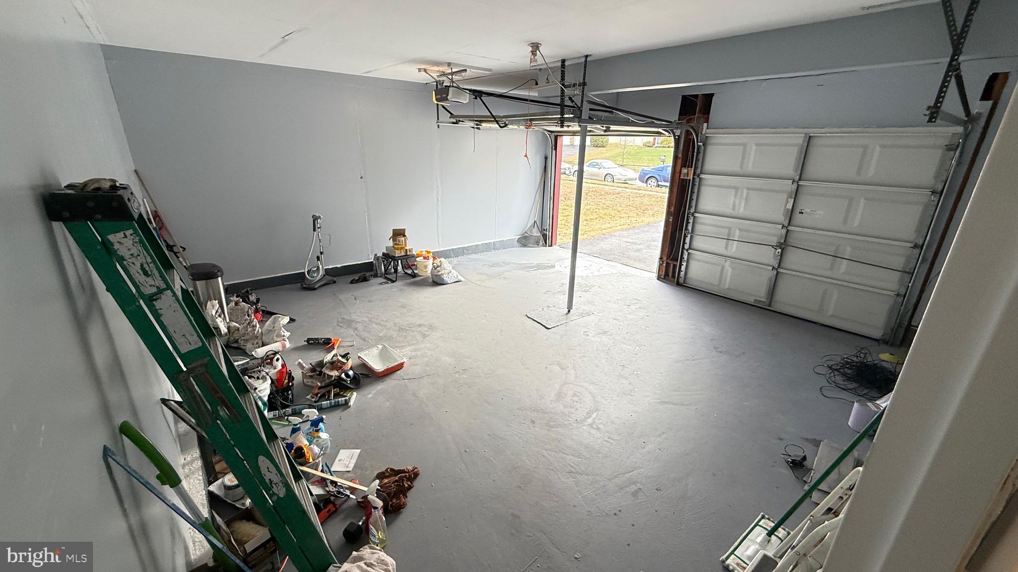 CONNEMARA HILLS - Residential