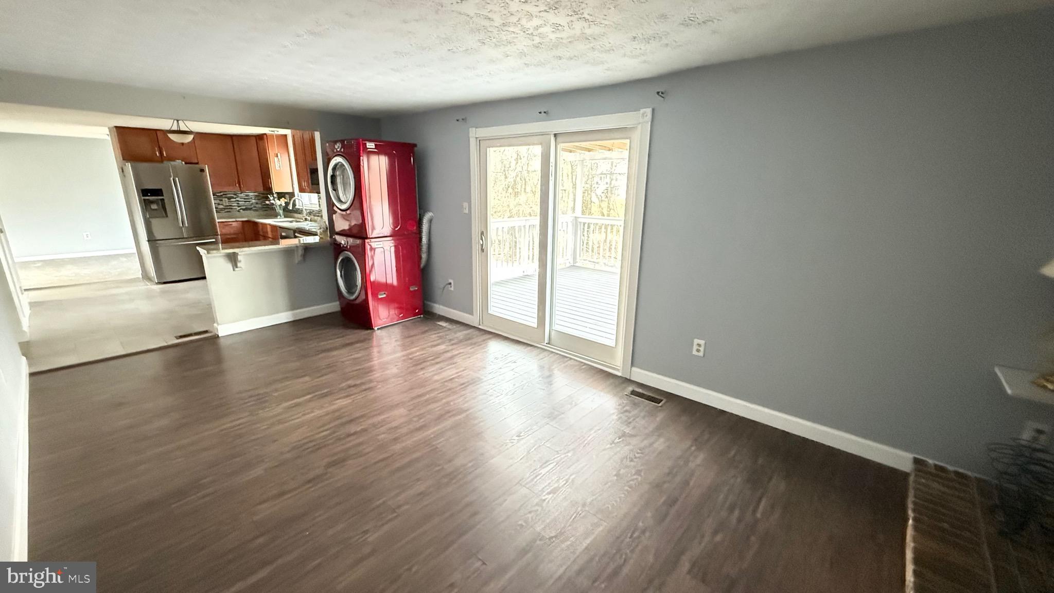 CONNEMARA HILLS - Residential