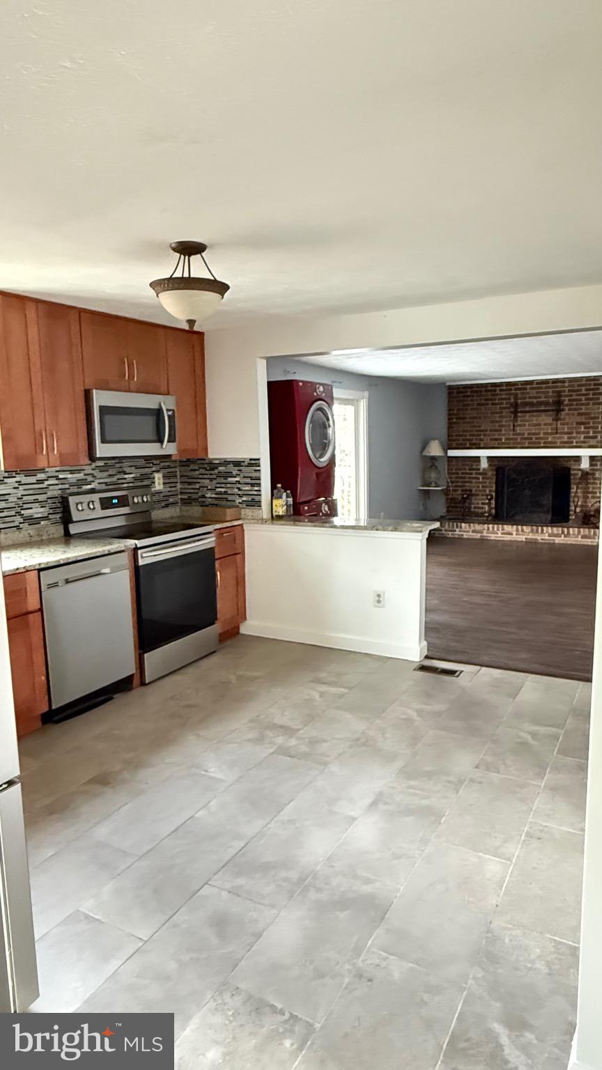 CONNEMARA HILLS - Residential