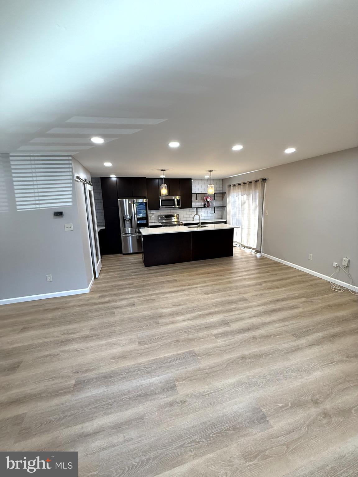 CLUBSIDE - Residential