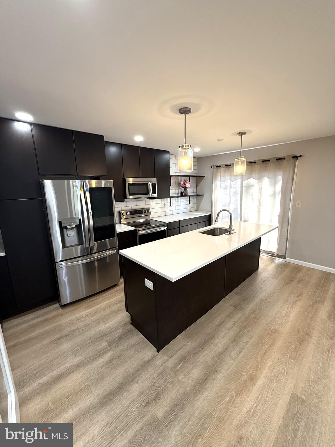 CLUBSIDE - Residential