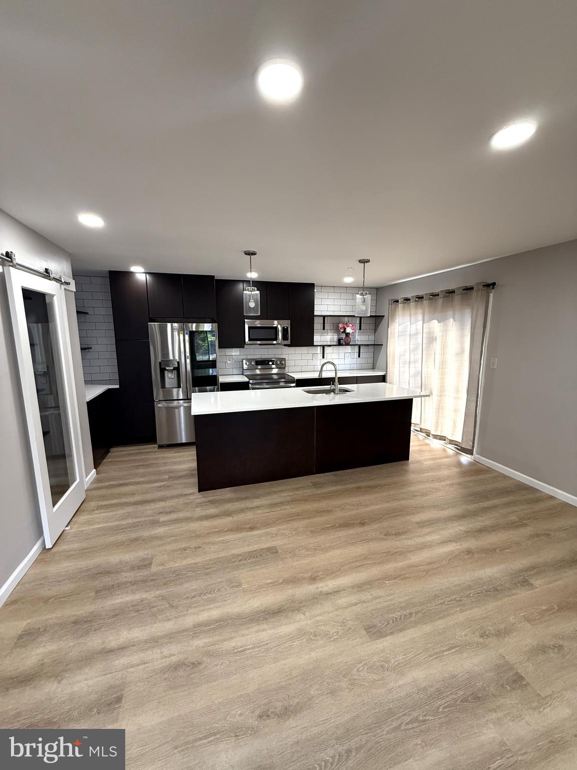 CLUBSIDE - Residential