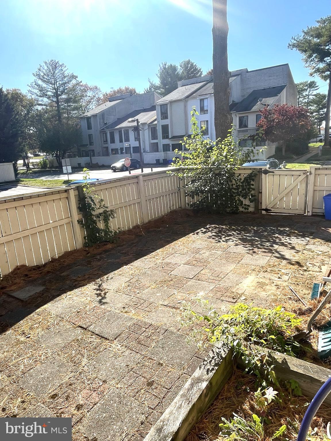 CLUBSIDE - Residential