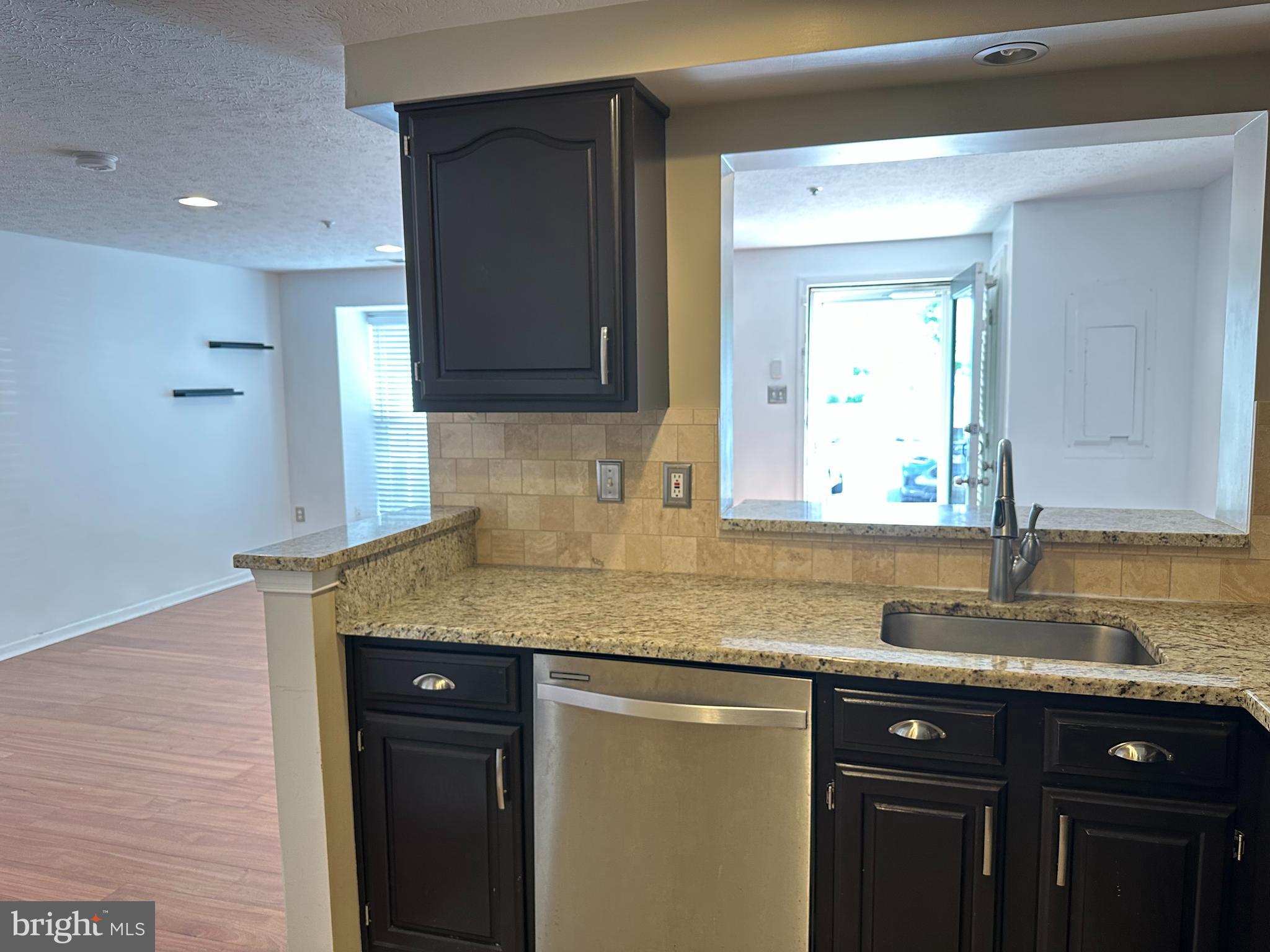 SOUTHFIELD - Residential Lease