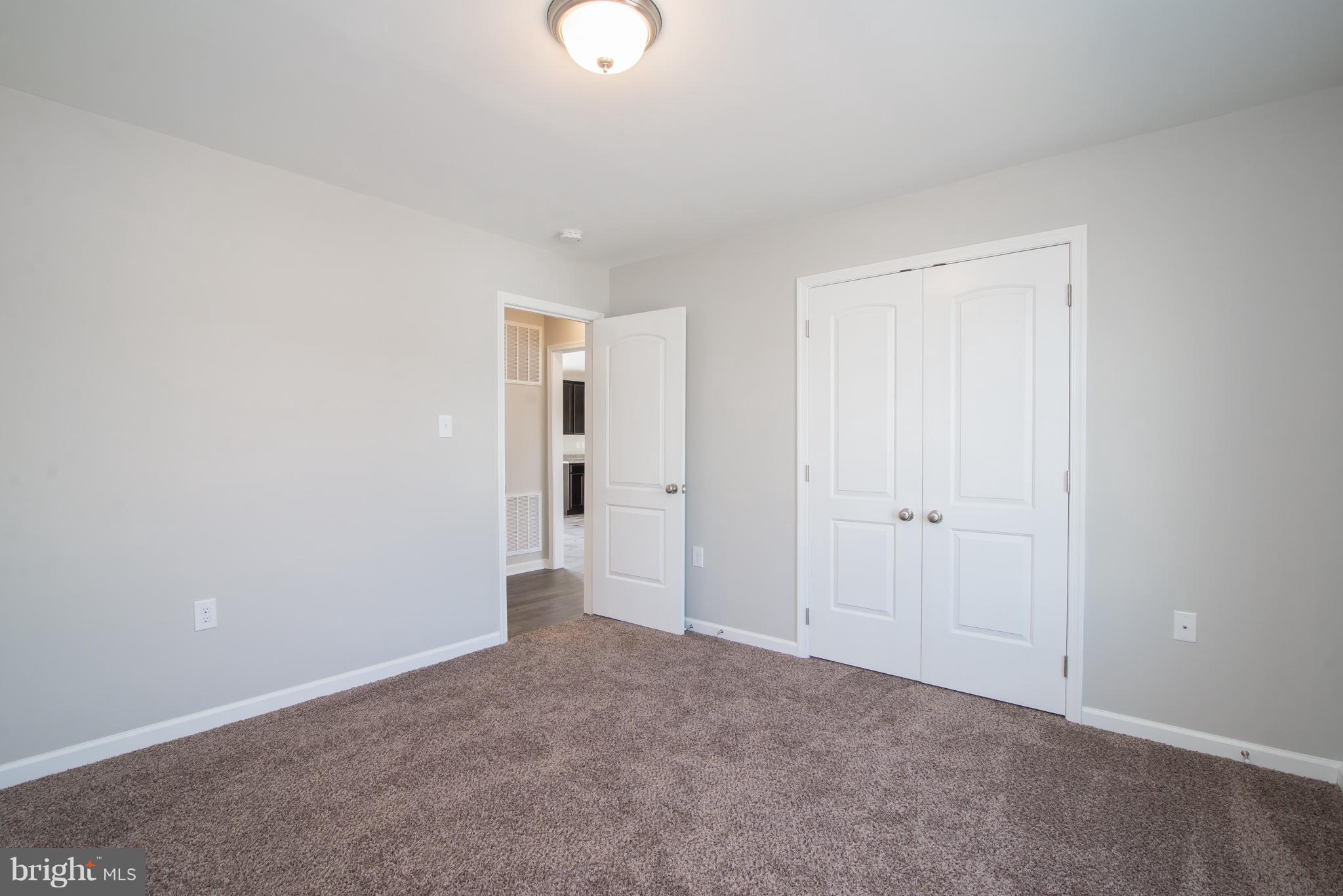 RED HILL - Residential