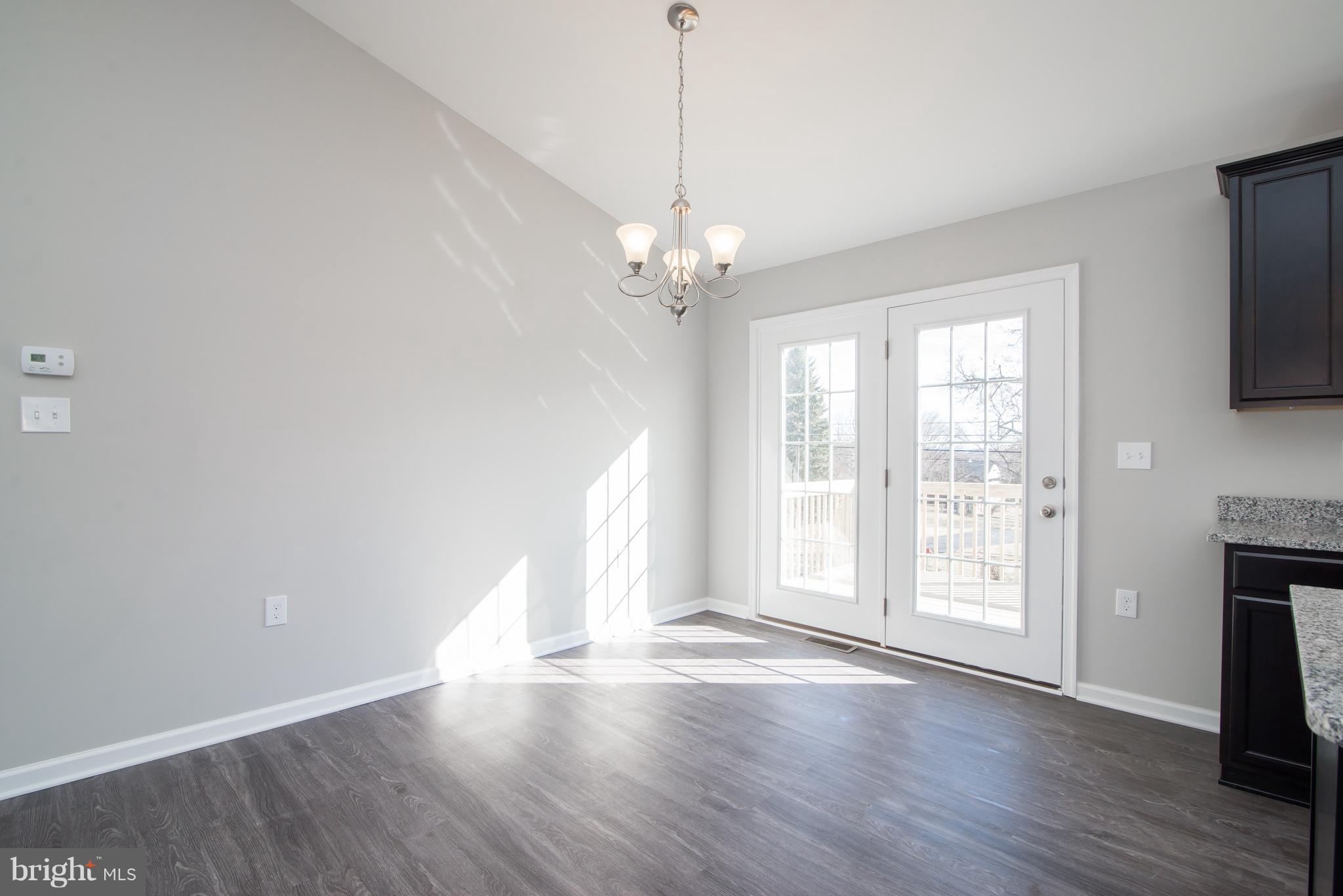 RED HILL - Residential