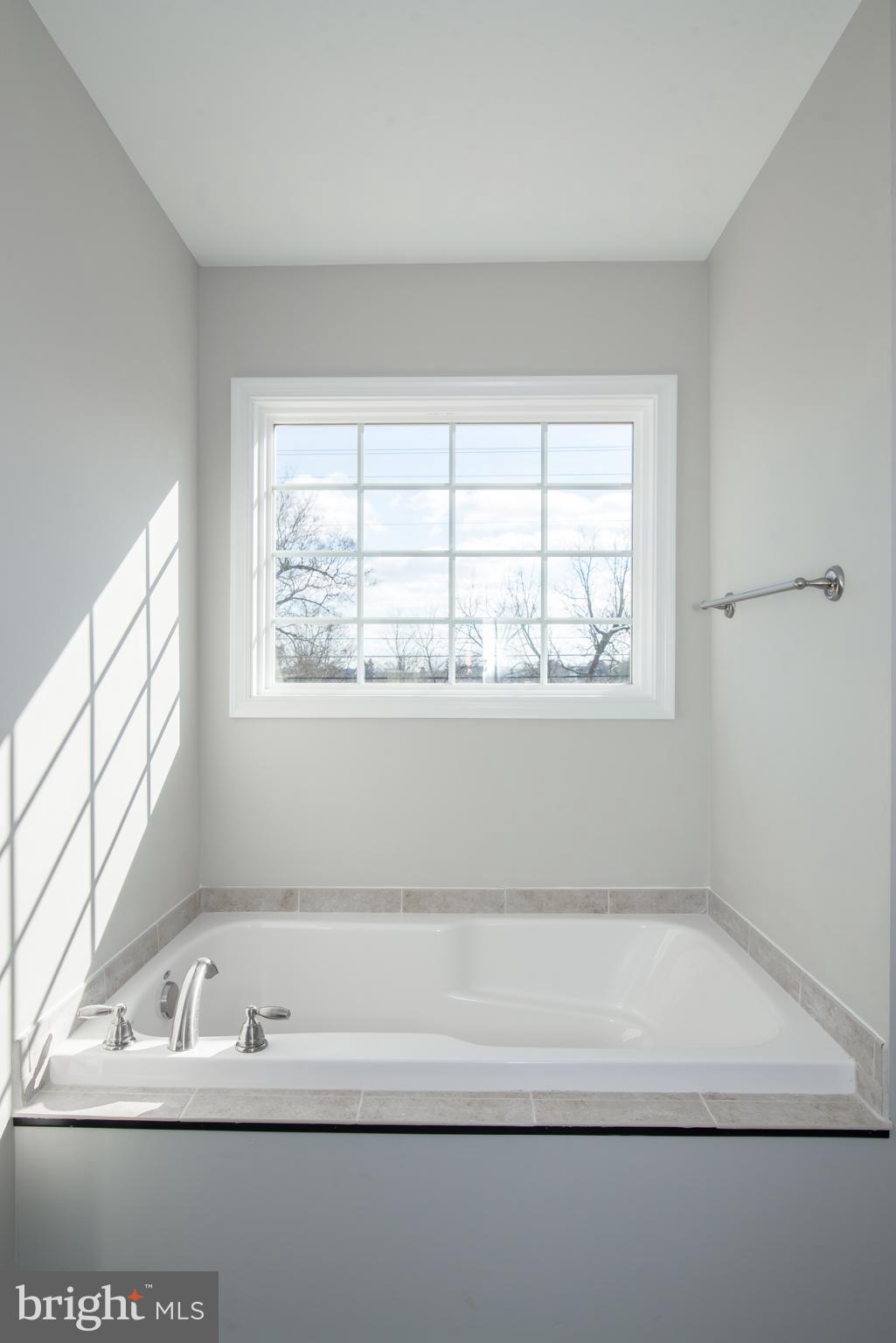 RED HILL - Residential