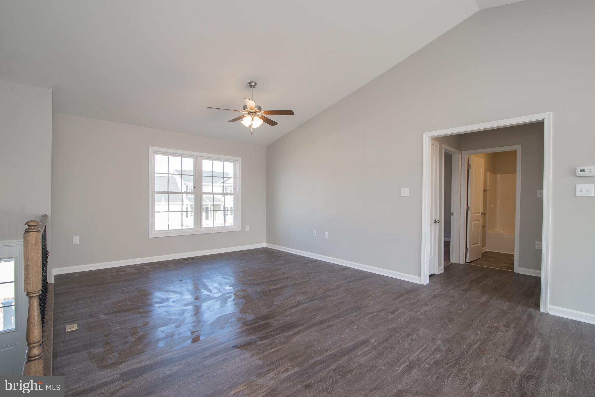 RED HILL - Residential