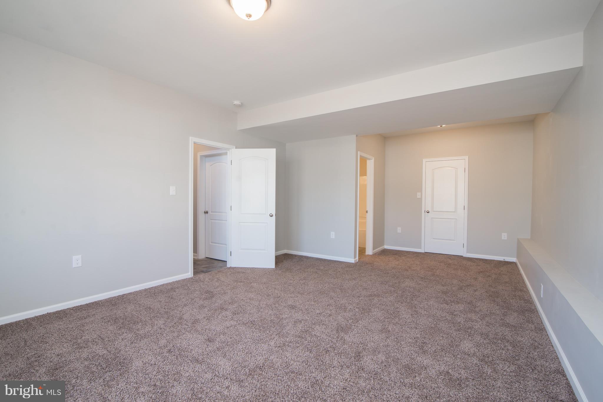 RED HILL - Residential