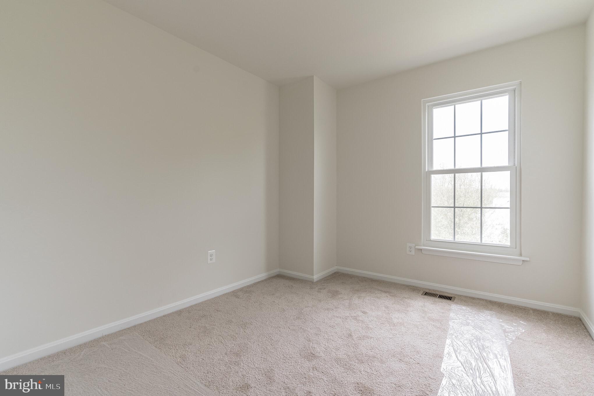 SUMMIT CREEK - Residential