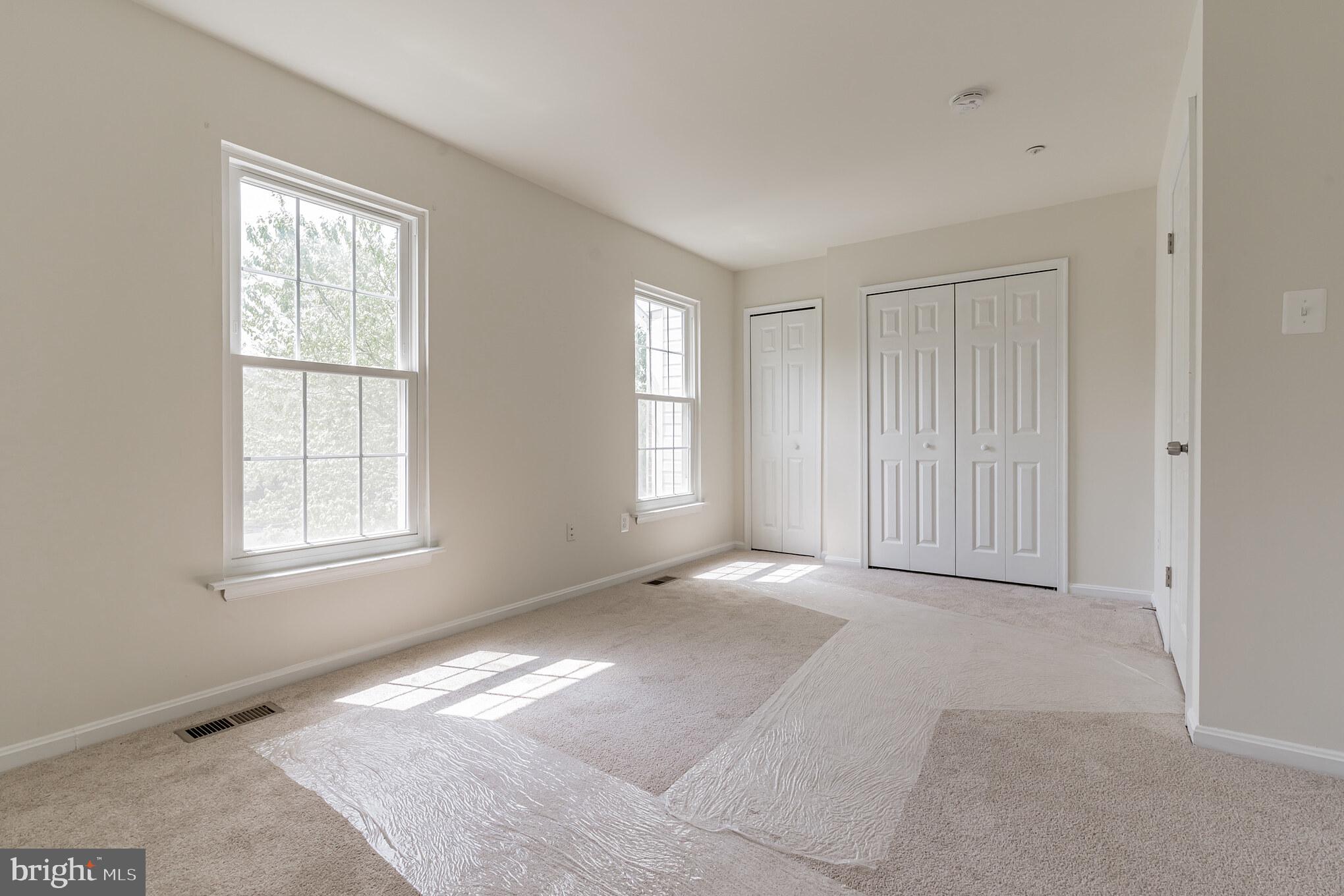 SUMMIT CREEK - Residential