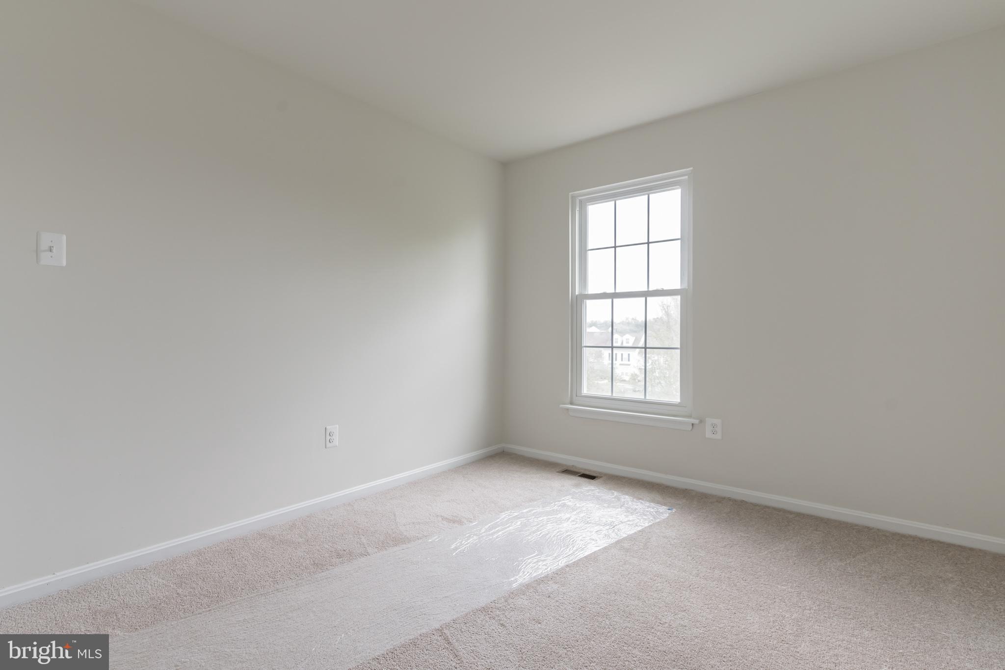 SUMMIT CREEK - Residential