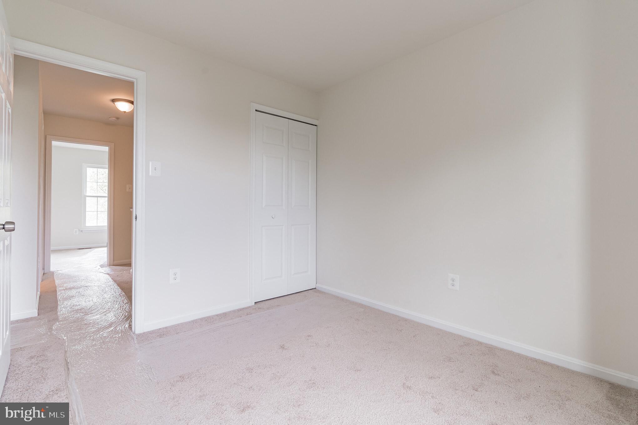 SUMMIT CREEK - Residential