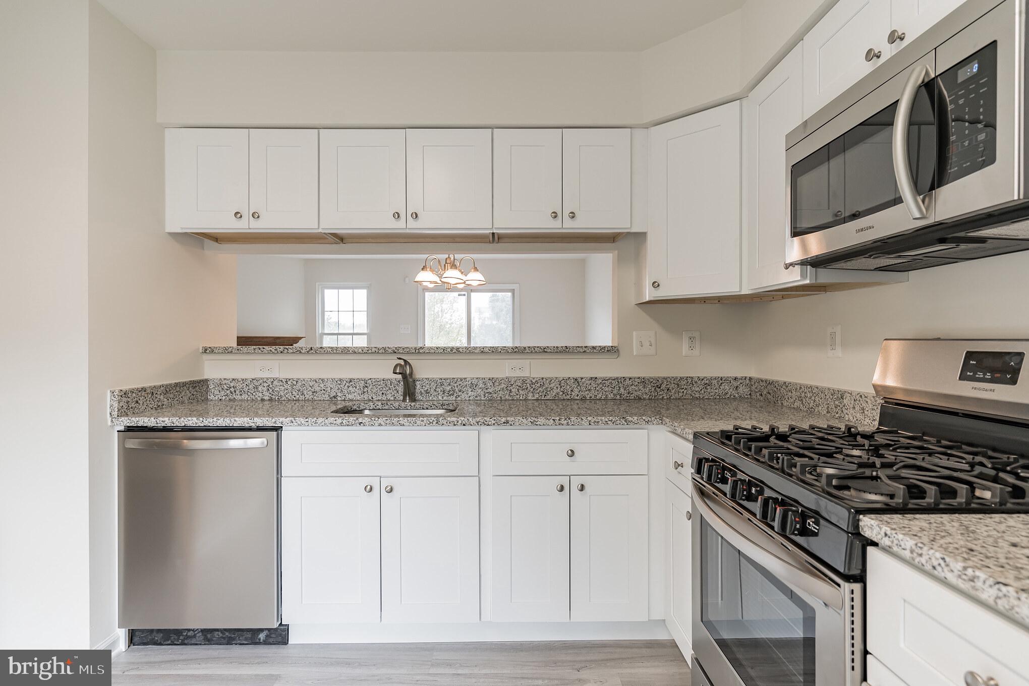 SUMMIT CREEK - Residential